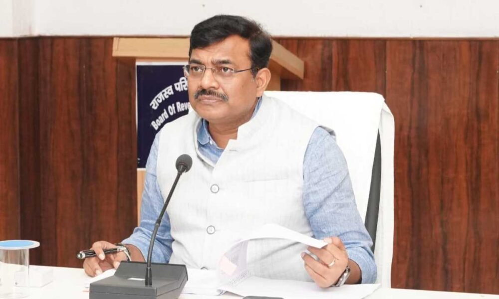 धारा 34 और 143 से सम्बन्धित वादों के निस्तारण के लिए चलाया जाए अभियानः अध्यक्ष राजस्व परिषद